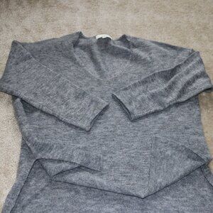 Pinch Gray Crew Neck Sweater